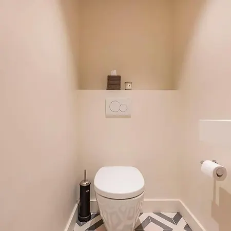 Elegant Retreat In 7th - Chic & Stylish Apartament Paryż
